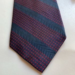 Andrew Scott 100% silk necktie tie handmade 57” X 3.75” Repp maroon & black